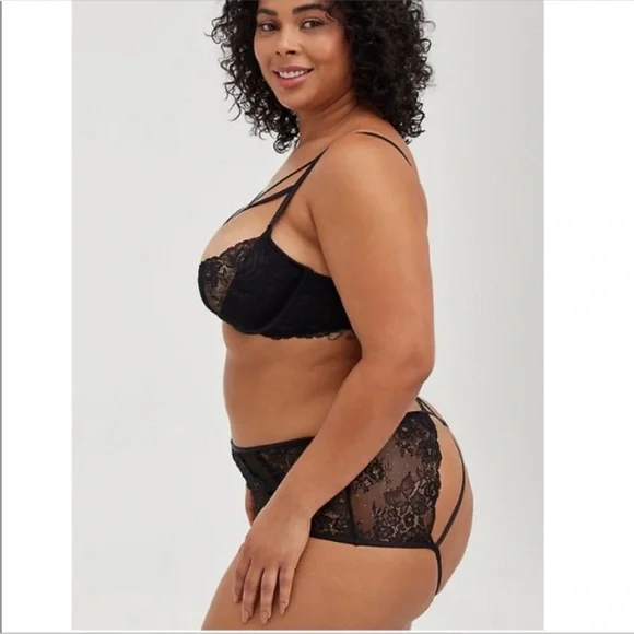 NWT TORRID SET- open cut out back high waist panty & strappy bra - Picture 8 of 10